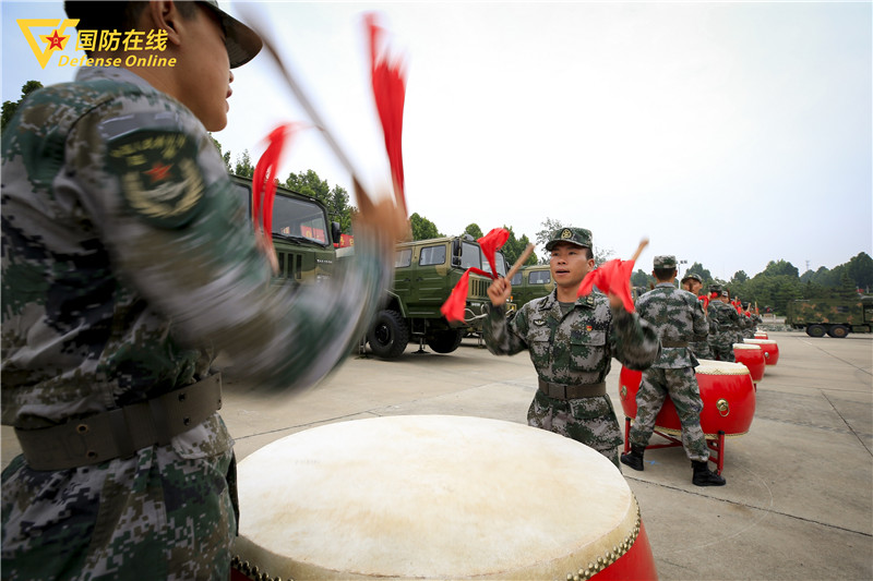 誓师出征！第80集团军某旅举行跨区域演习动员大会