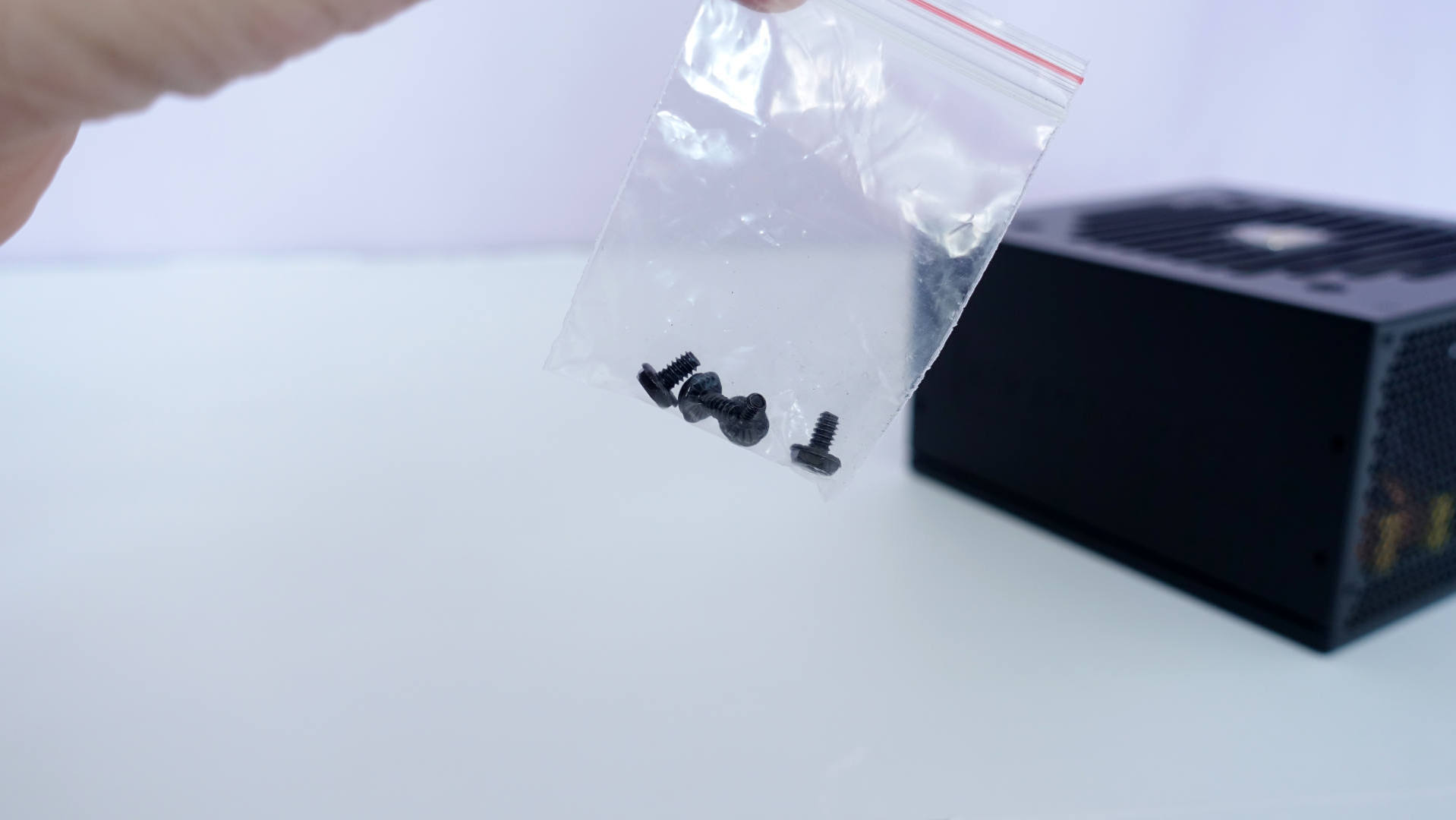 骨伽GEX 850W：风扇智能转停，电压稳定