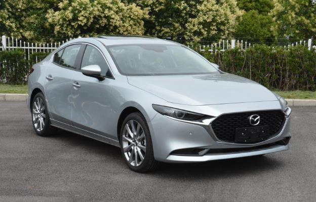 马自达3压燃发动机车型曝光！180马力，百公里仅