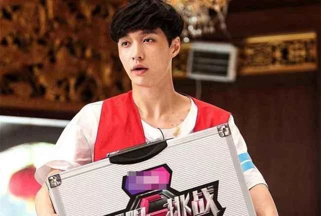 一个选择“极限挑战”，一个选择“跑男”，如