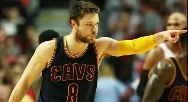 再见了，NBA！他才30岁啊，他可是詹姆斯的超级英雄