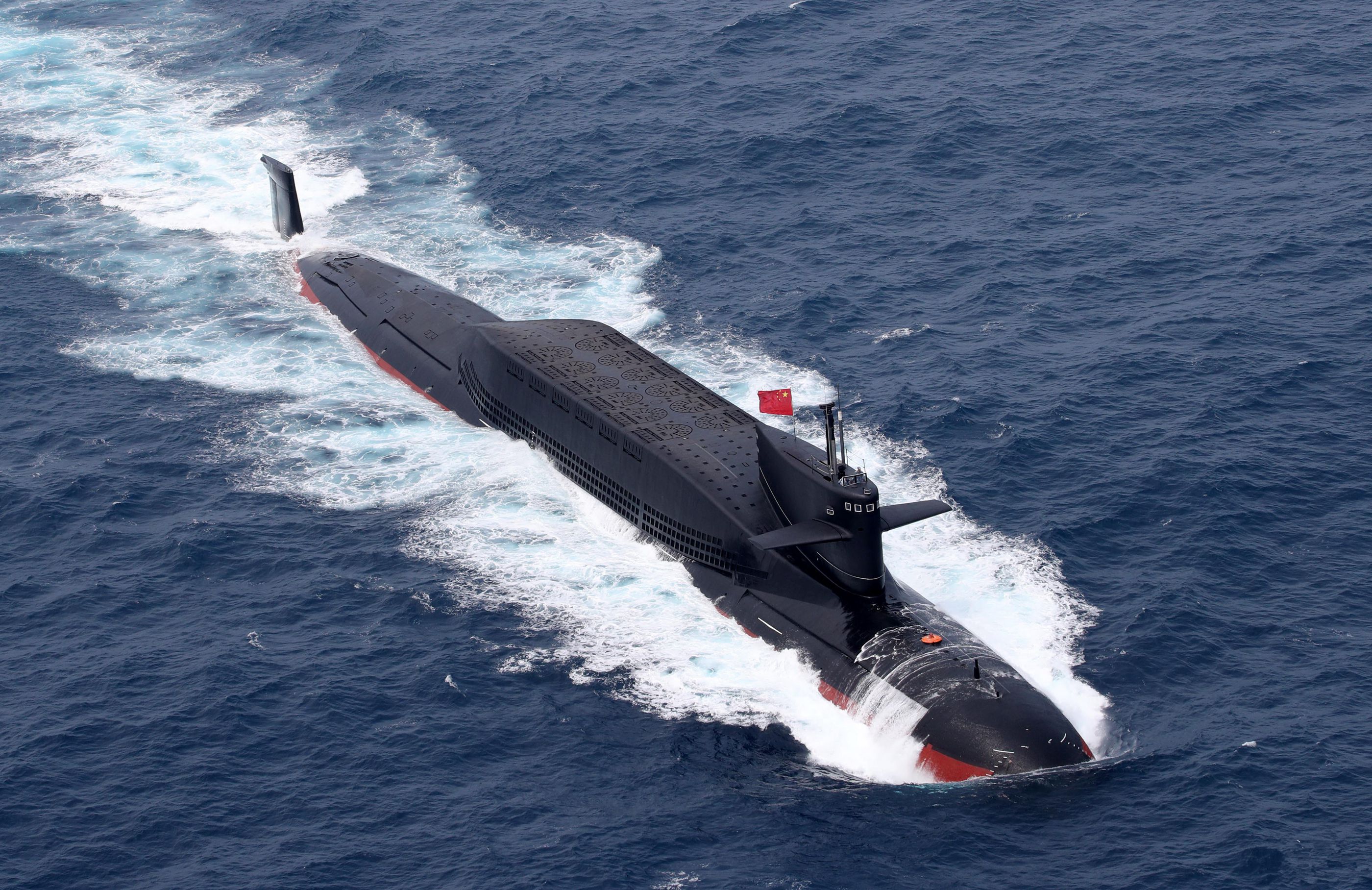 中国核潜艇下潜1700米，搭载射程2.2万km巨浪4，这种爽文毒害了谁
