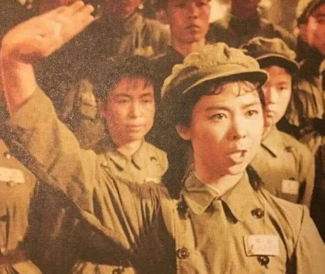 1979年，上甘岭坑道唯一女兵赴美访问，被当年美战俘一眼认出-第9张图片-大千世界