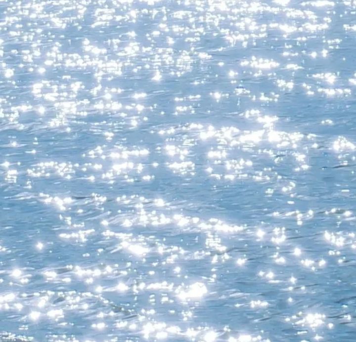关于大海的浪漫句子 适合海边的朋友圈文案图片