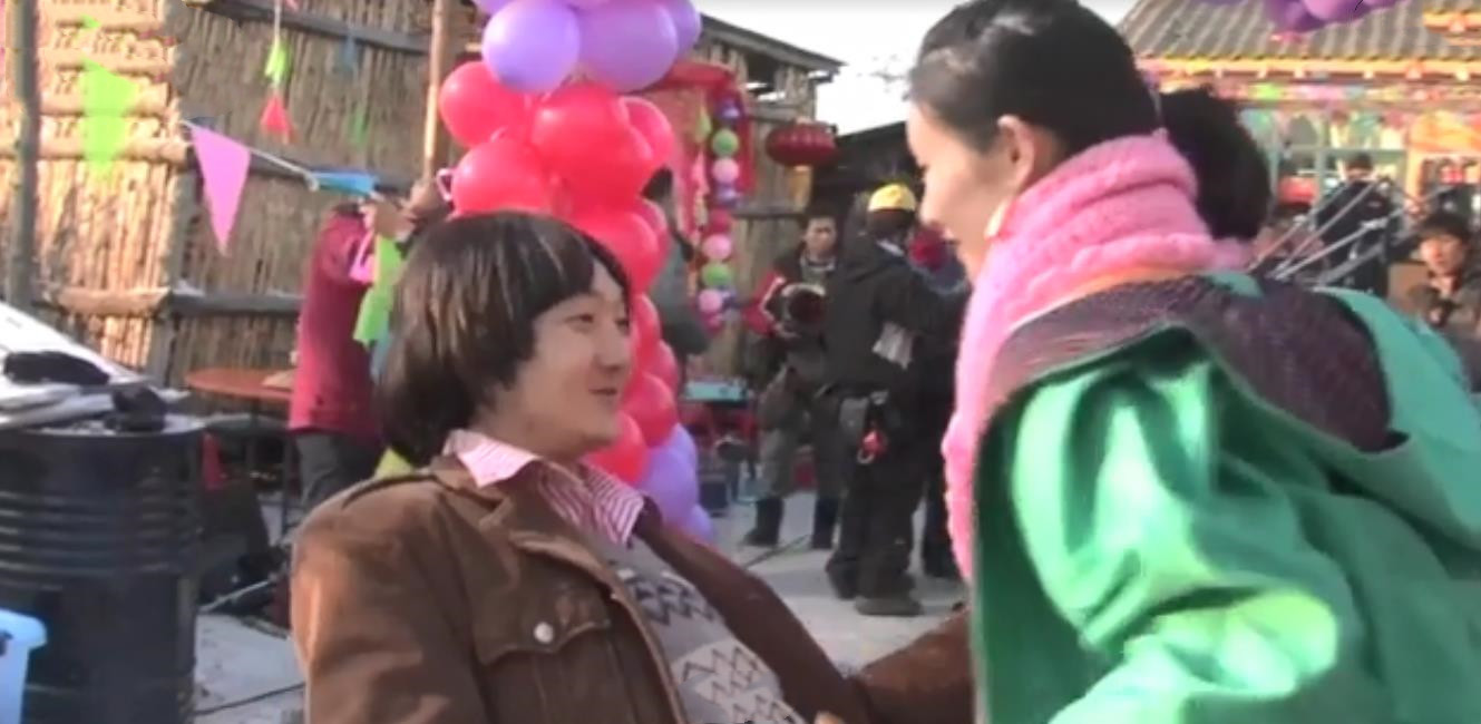 還記得王小蒙的扮演者王亞彬嗎？離開(kāi)趙本山后，她一樣大殺四方