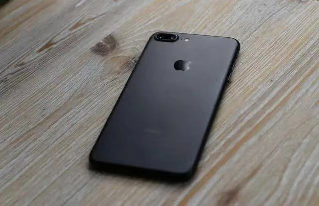 价钱降至冰度的iPhone 7Plus还值不值下手，看了这几个方面就懂了
