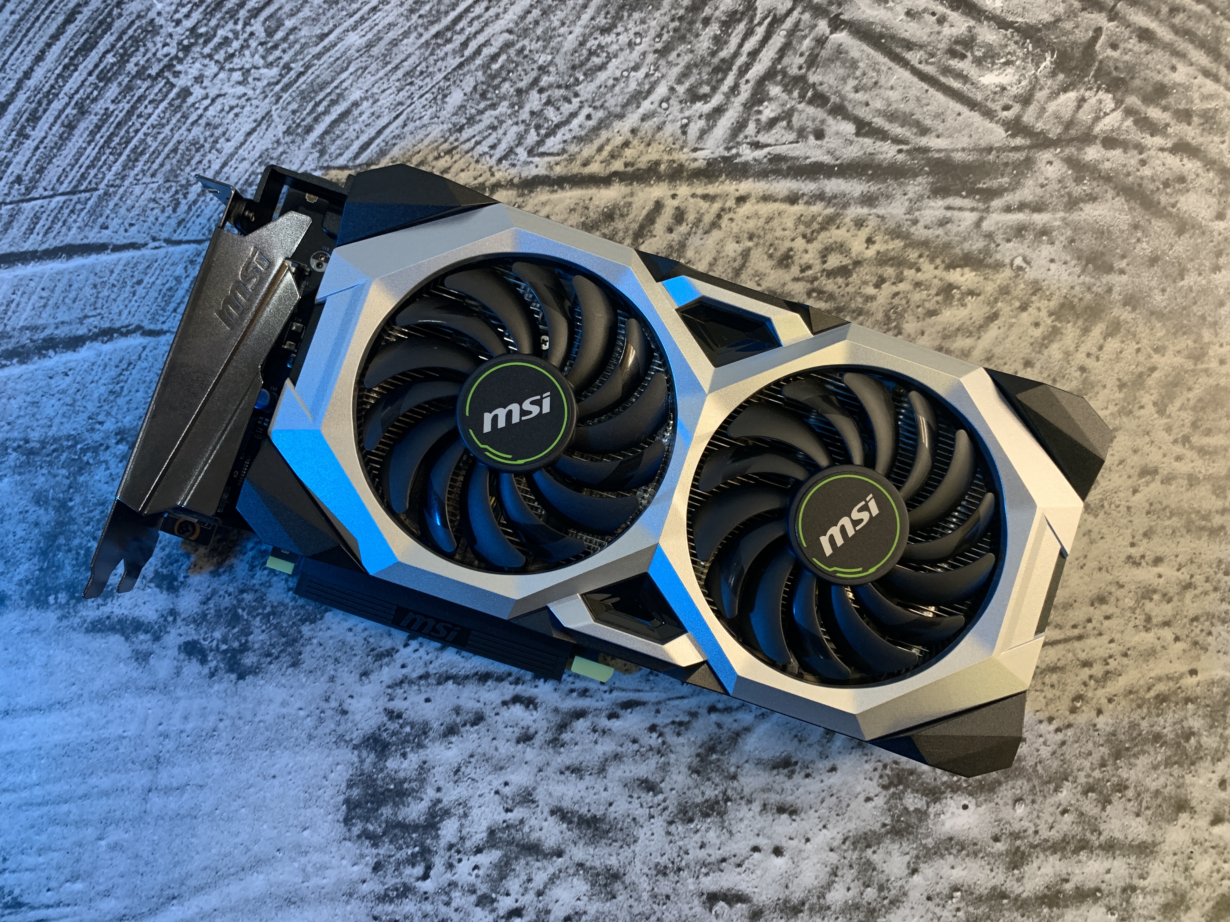 3000ԪǿԿ΢RTX2070 S