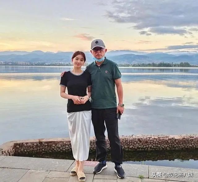 难怪孟非能主持《非诚勿扰》11年，了解他的婚姻，观众更相信爱情