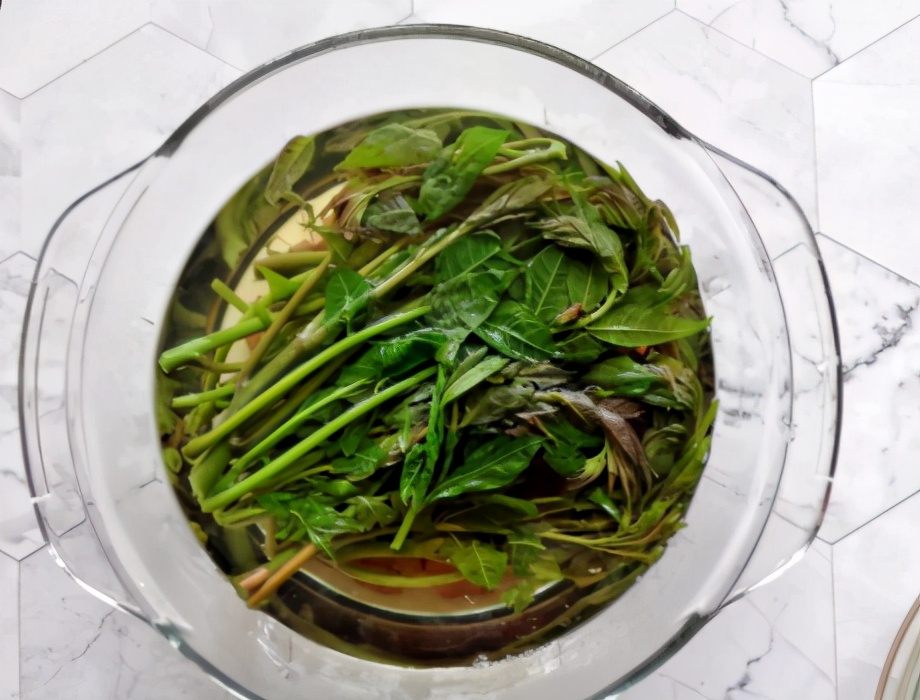 图片[2]-香椿鸡蛋馅饺子的做法步骤图 抓紧吃-起舞食谱网