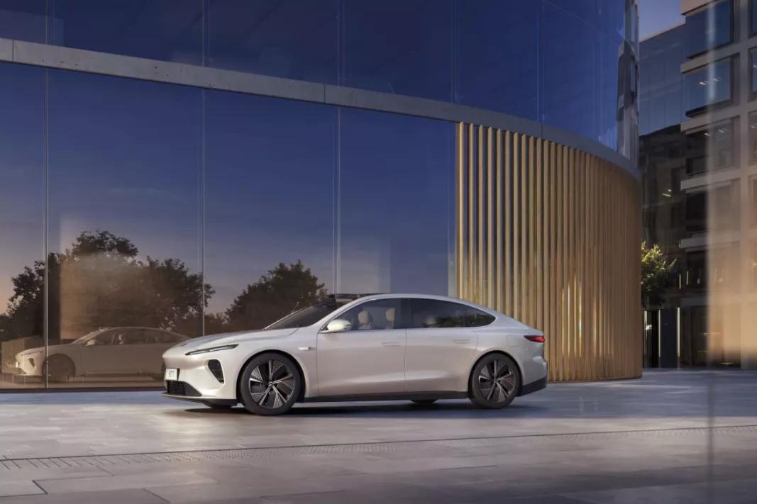 卖四五十万的蔚来ET7贵吗？续航1000km是不是噱头？