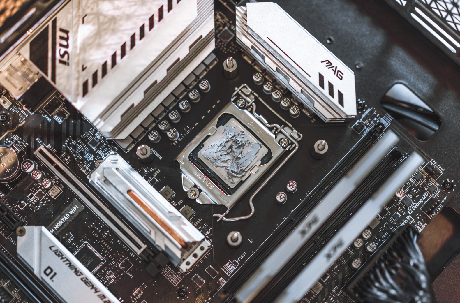 向AMD开炮！中端主板不能内存超频？intel正式终结