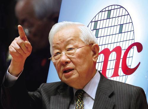 台积电投资360亿美元走上不归路，华为却掏出3张王牌