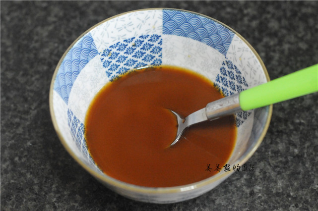 煮面条，水开出锅就错了！牢记1个小窍门，不粘不坨特筋道