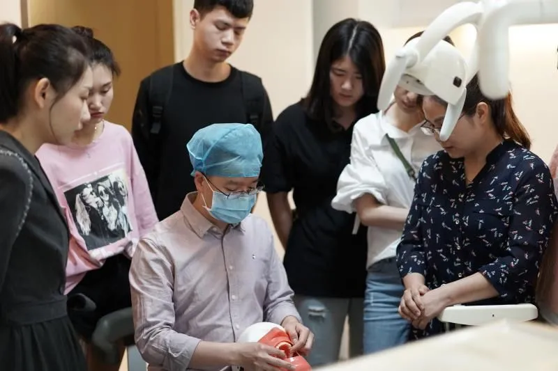 市口腔医院刘明宏：全身心投入“牙周”事业，换位思考赢得信任