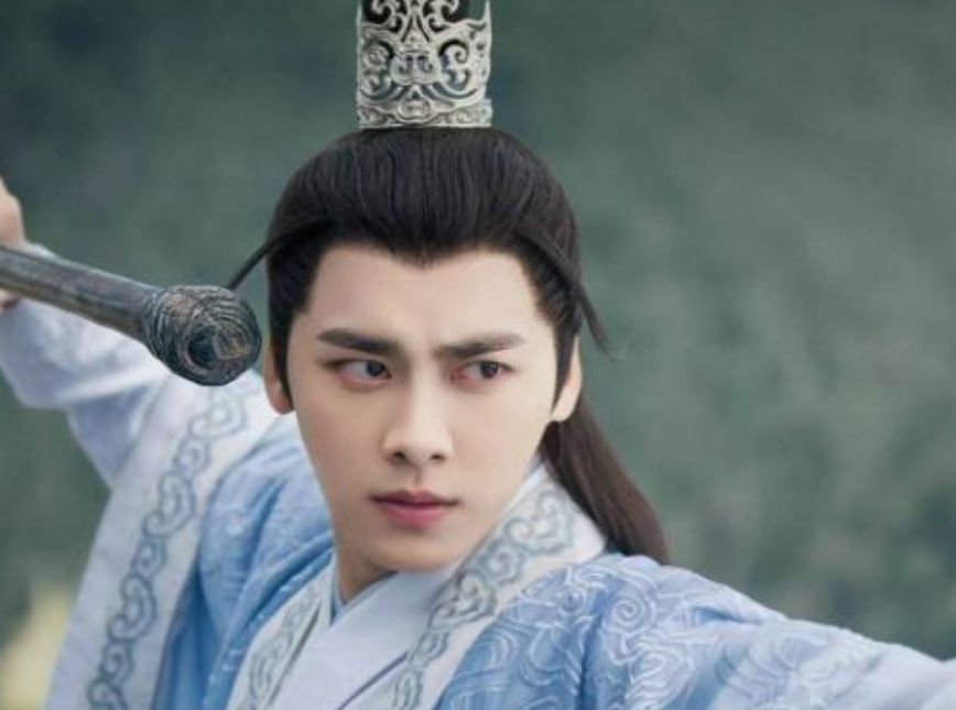 李易峰新剧《镜双城》已有路透，演员阵容强大