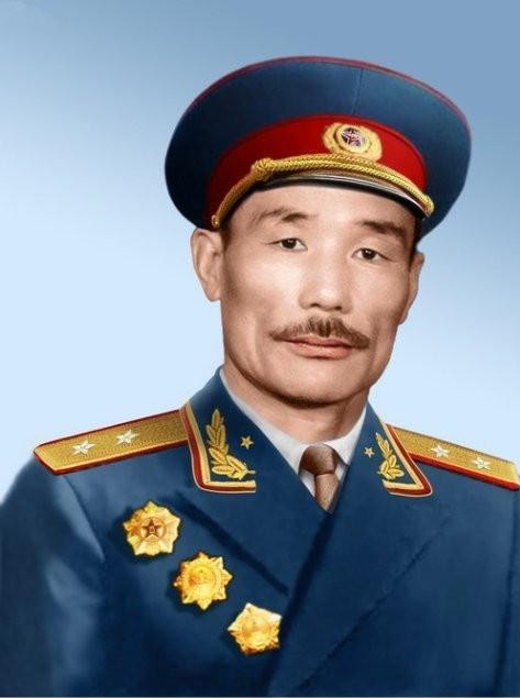 1955年原定他是上将，他却要个少将，毛主席拍板