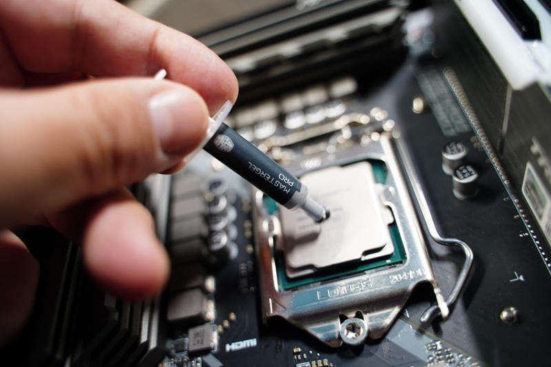 酷冷到爆！i5 10400F小钢炮平台安装实战