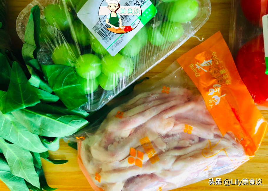 洗水果加盐加面粉？学会这方法，简单省事，看不见的残留也洗干净
