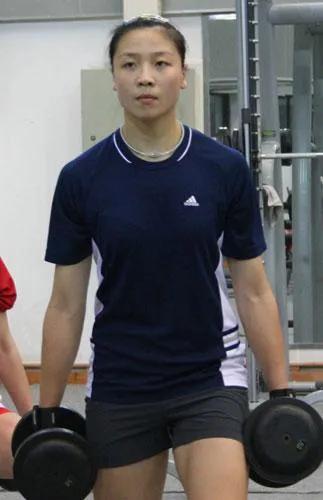 魏秋月的故事：亚洲最美二传，与老公15岁就相识，曾被郎平催婚