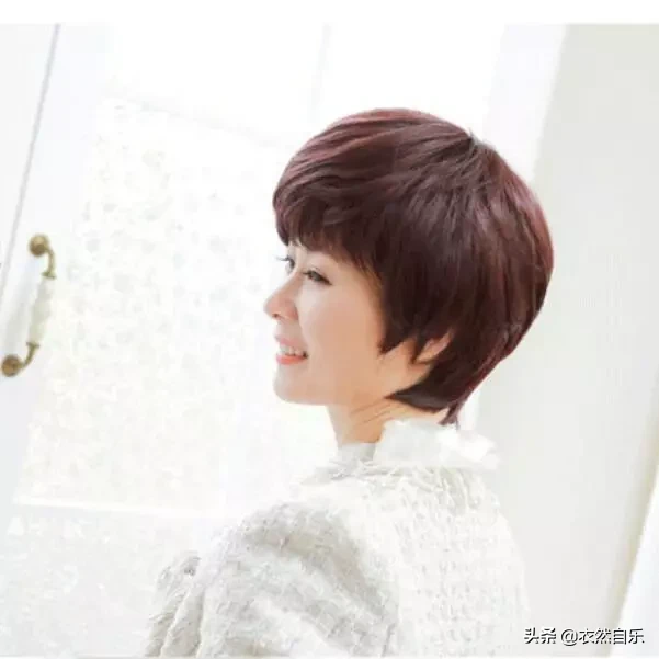 年流行时尚发型让50 60岁女人不再为发型烦 Zh中文网