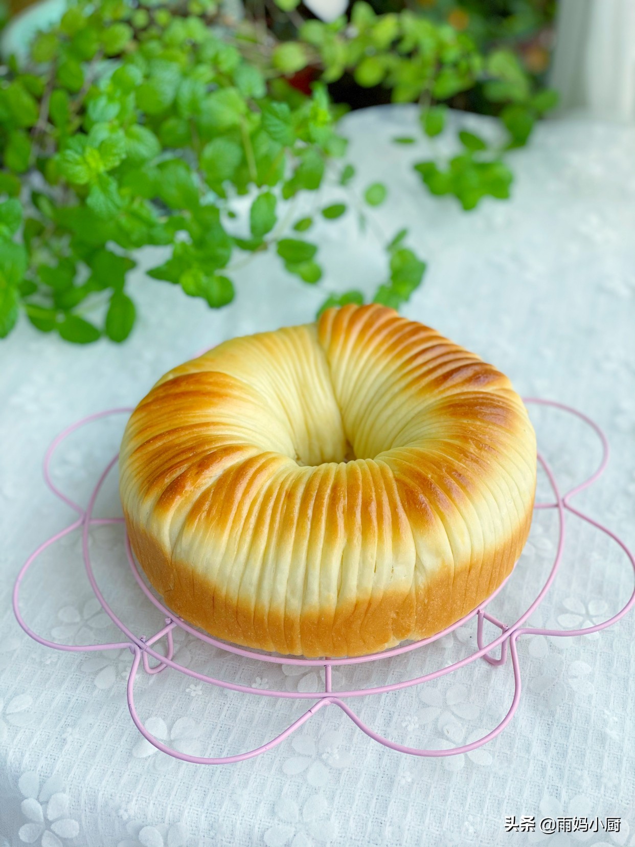 网红的毛线球面包，松软又拉丝，火爆朋友圈，眼睛看会了手不会