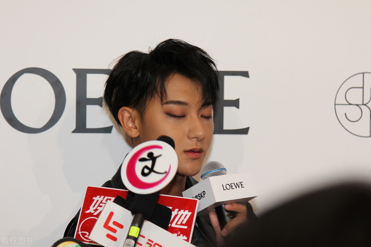 黄子韬爱国心切，声明与未禁用新疆棉品牌方一