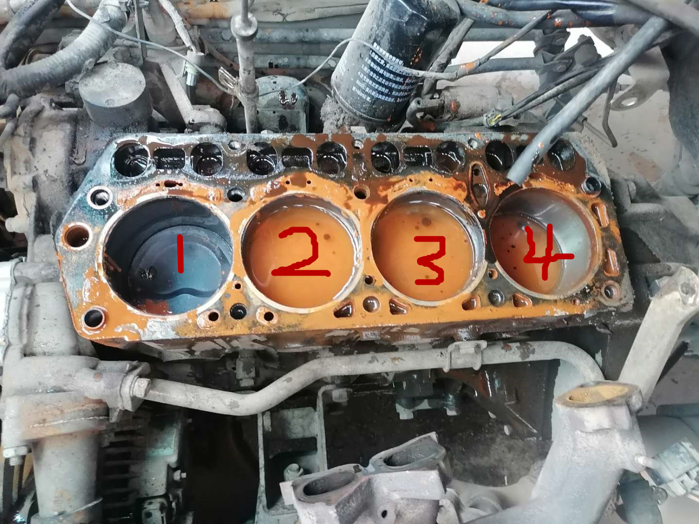 图片[21]_胖哥真实案例分析 发动机高温造成机油乳化 冲缸垫_5a汽车网