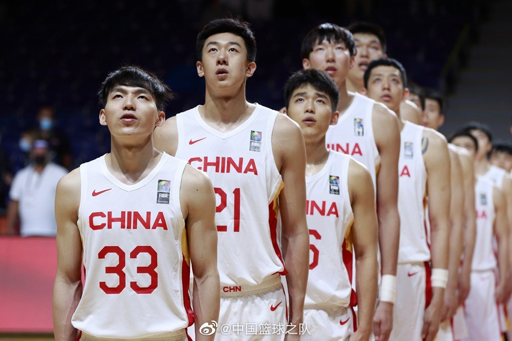 不差钱事件大结局！即将官宣，周琦签约NBL，薪