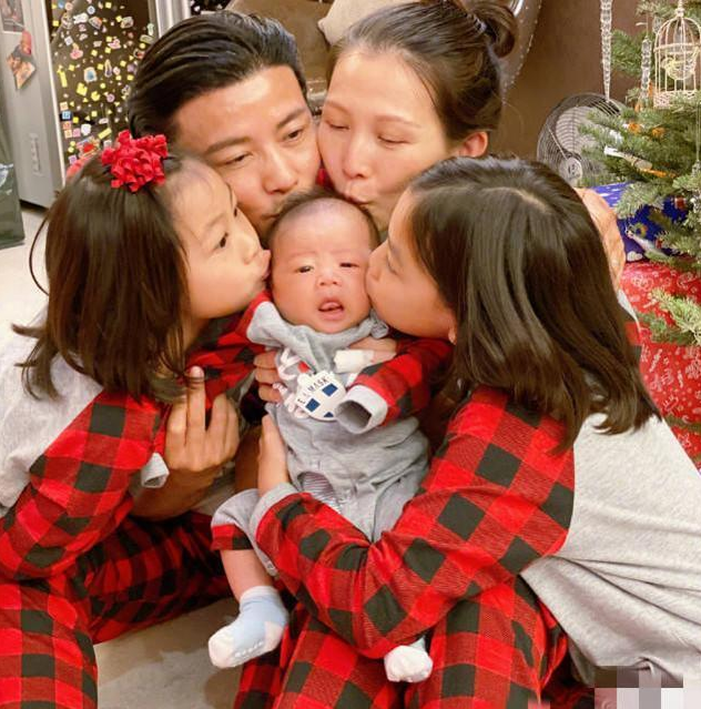 蔡少芬全家幸福出游，俩女儿骑马游泳玩嗨，儿子虎头虎脑超壮实