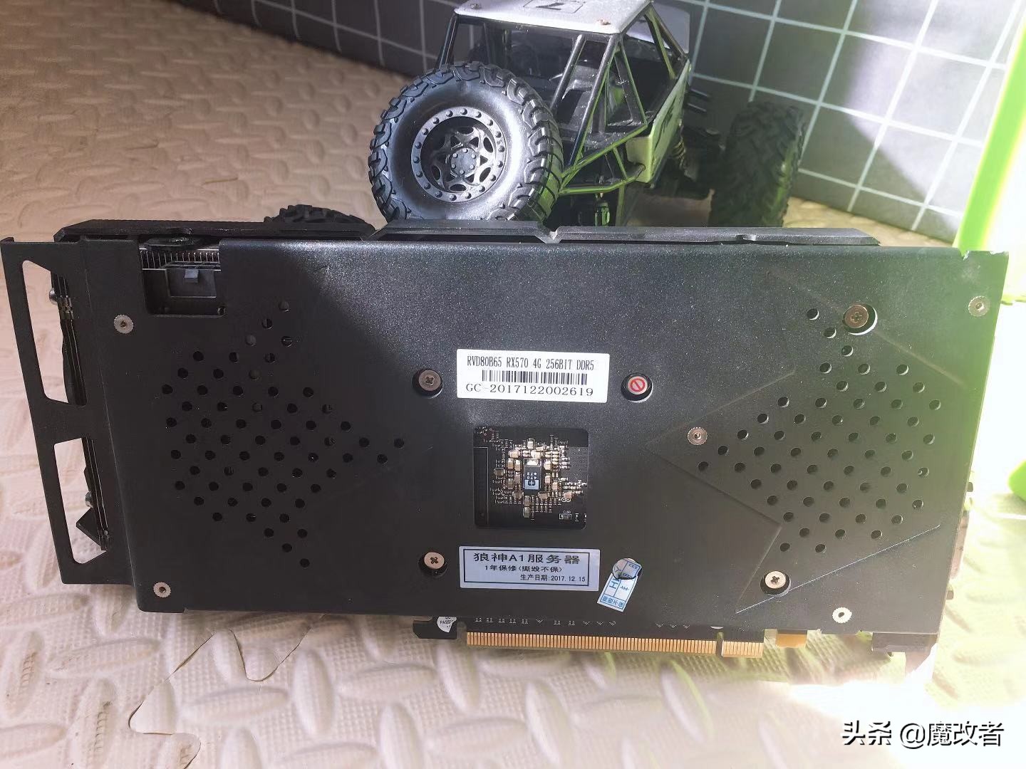更换硅脂真的能够让显卡降温降噪吗？-实测网红爆款硅脂信越7921