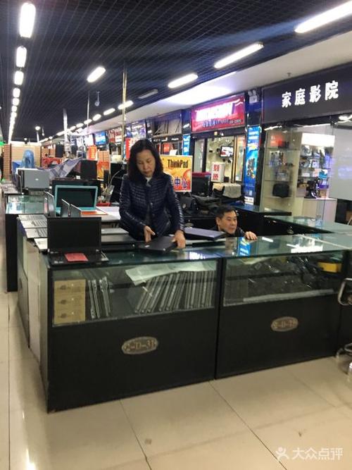 为什么在日本是实体店干掉电商，在中国是电商干掉实体店？