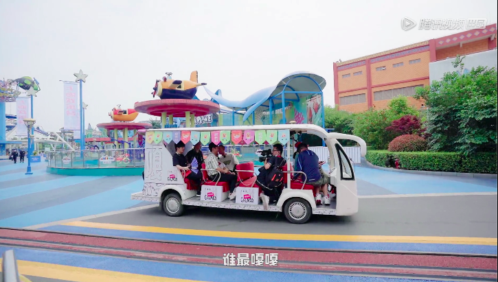 Serious " people " formal graduation, the billow after put together art enters the sea