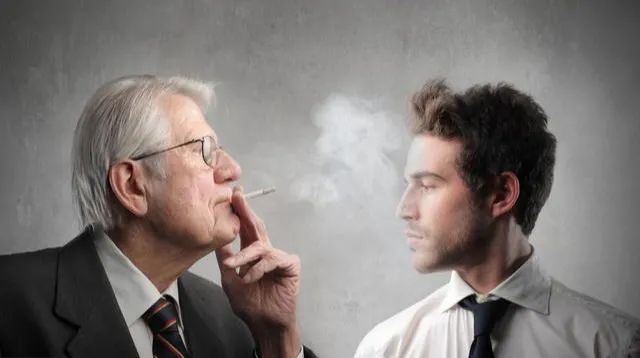 一个老领导给你提个醒：职场中，不要与同事走得太近，3点讲透
