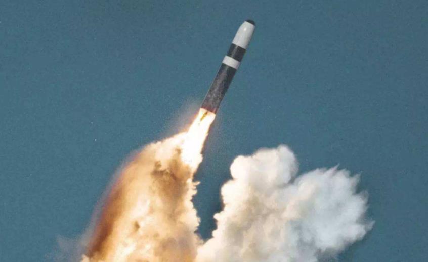 刚退完一“群”，美又计划重启核试验，赵立坚