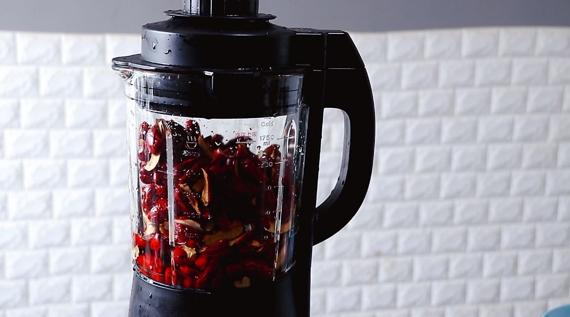 枣糕别再发面了，用纯红枣肉做的枣糕，香甜软糯，比蛋糕还好吃