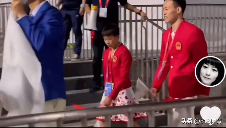 皮！全红婵开幕式叫师哥谢思埸保持社交距离：1米1米，怎么回事？