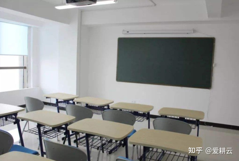 免费的教务app 用爱耕云系统