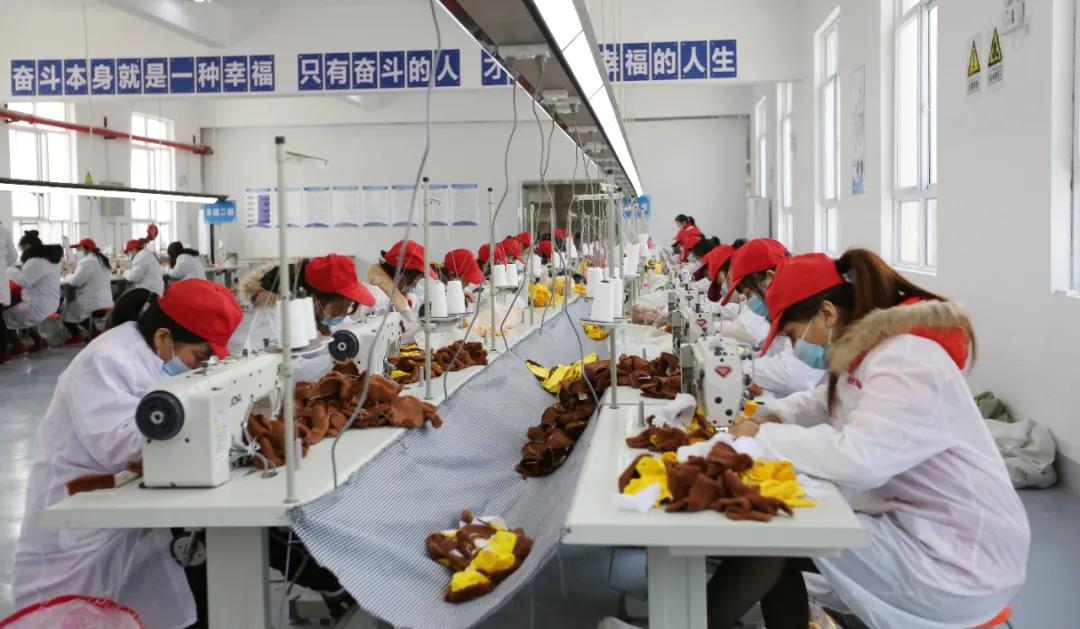 全市重点项目集中投产投用现场会在汉滨举行