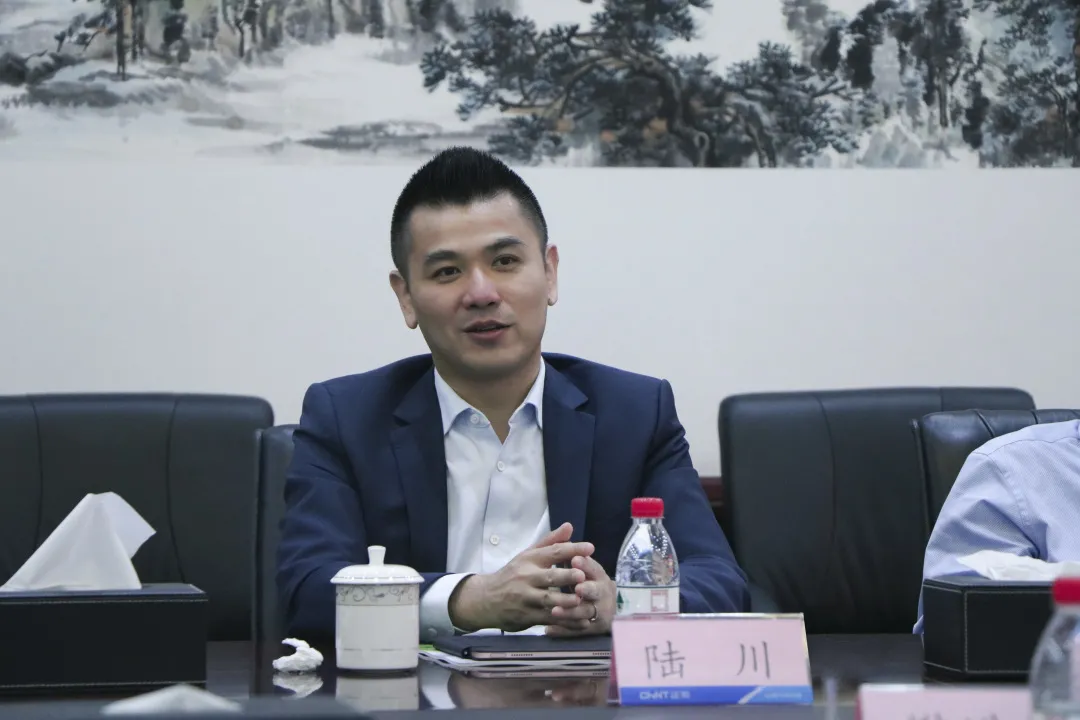 华电新疆公司与正泰新能源达成合作意向
