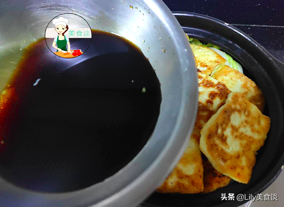 這兩樣素菜一起燜，不放肉也很鮮，我家一周準吃4次，次次都光盤