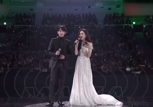 一句“窮哈”被嘲三年，古力娜扎終于釋懷了，自嘲是最佳solo歌手