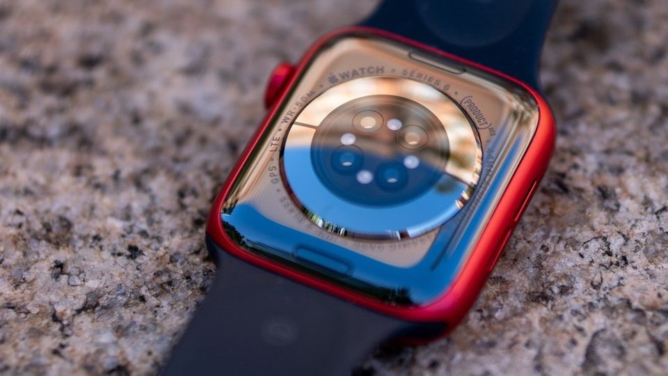 德国实测苹果手表6：创新颇多，但未甩开三星华为甚或不如