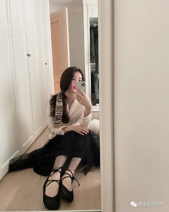 穿着同样DIOR外套的女艺人们,是仙女们没错了