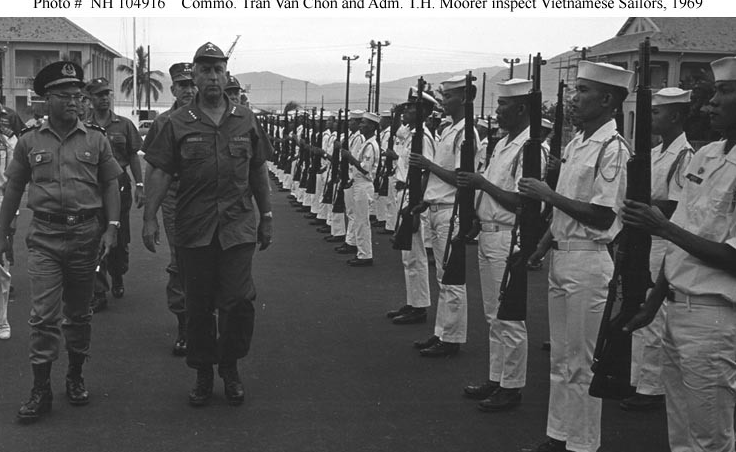 西沙海战：南越自认强大炮击西沙甘泉岛，邓小