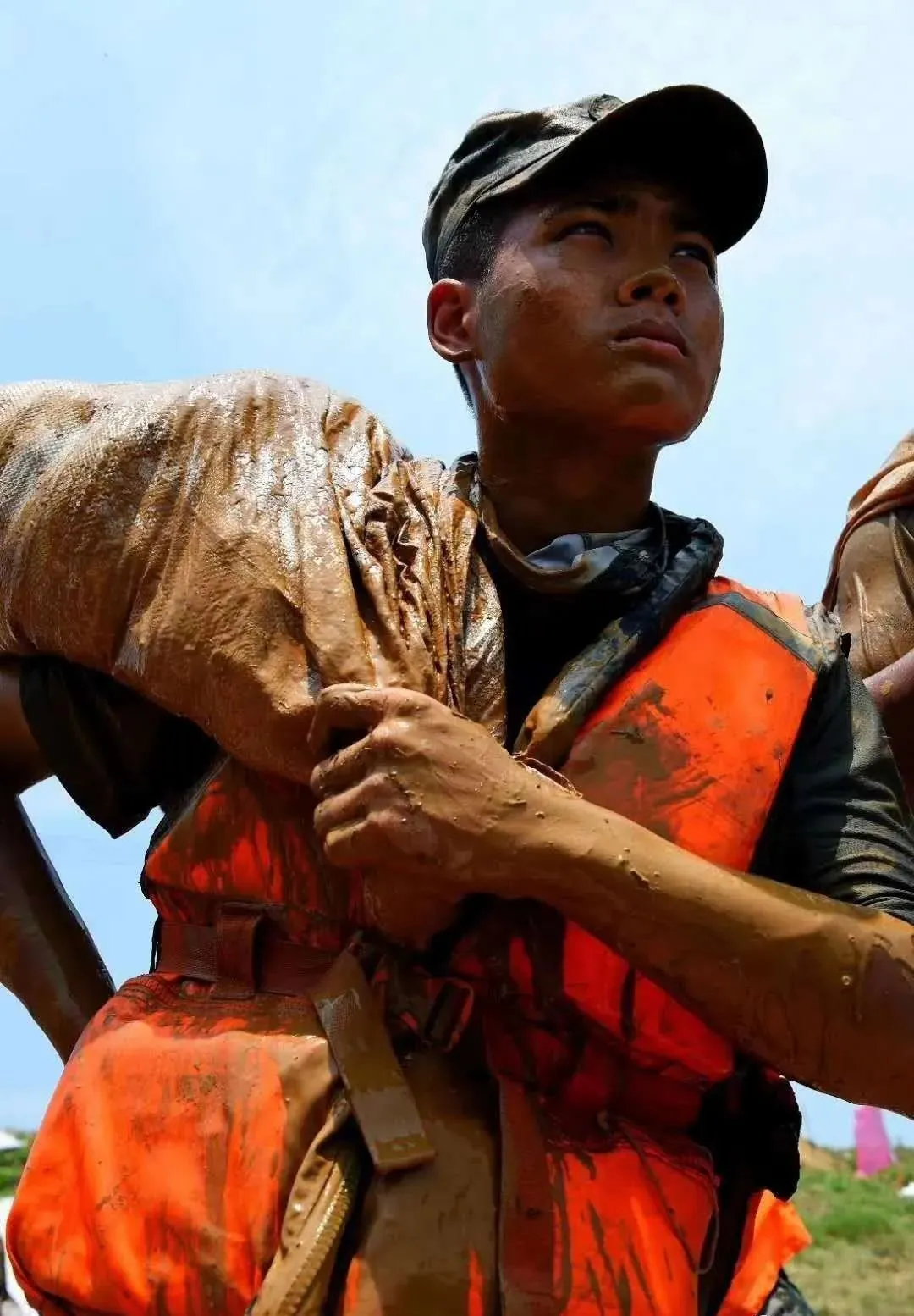 八一建军节，向可敬可爱的中国军人致敬