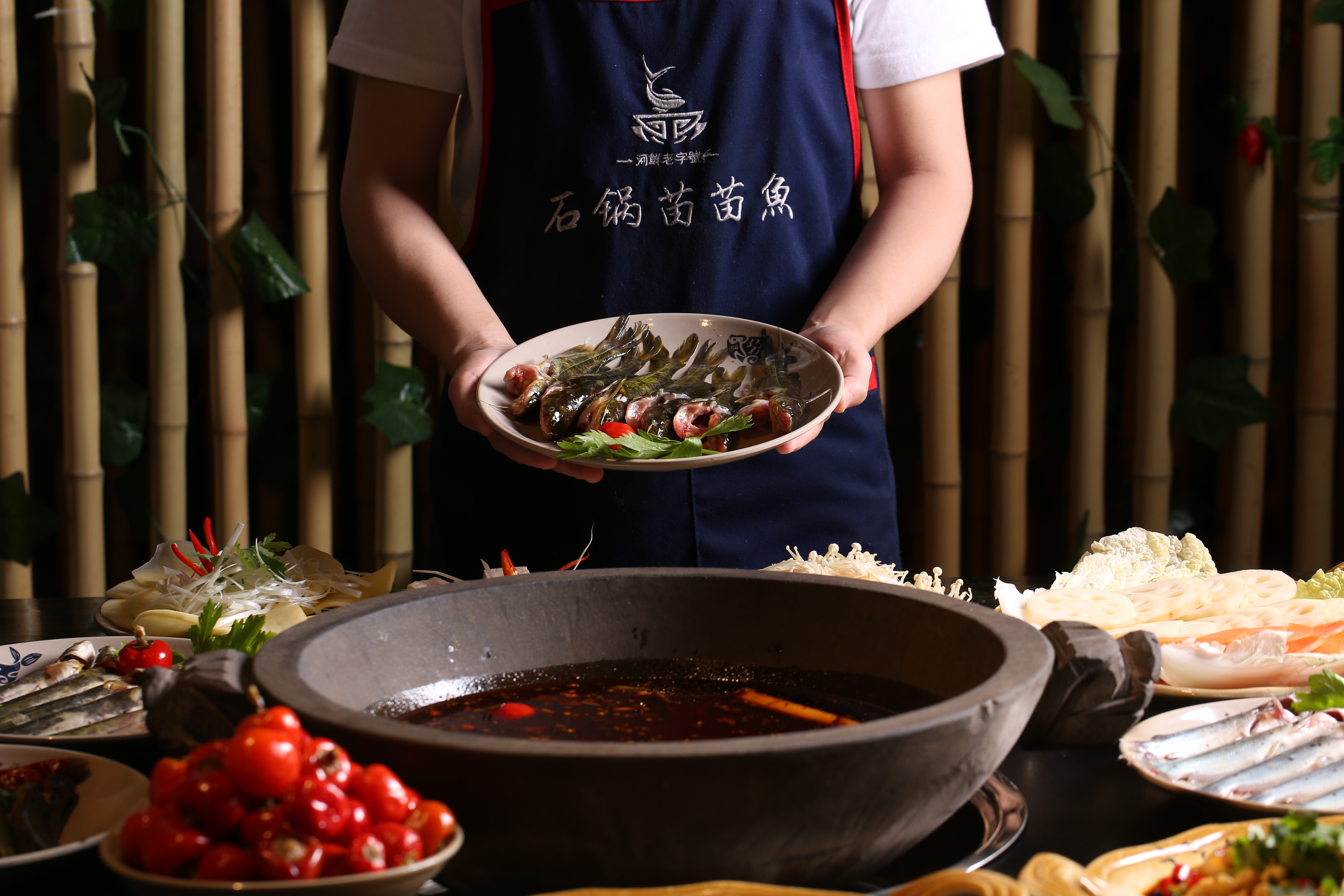 火鍋加盟要關(guān)注哪些方面？餐飲創(chuàng)業(yè)關(guān)鍵的三大要素是什么？