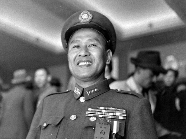 国民党拥有三位战神，蒋介石却丢了江山，蒋逃离大陆前说出实情