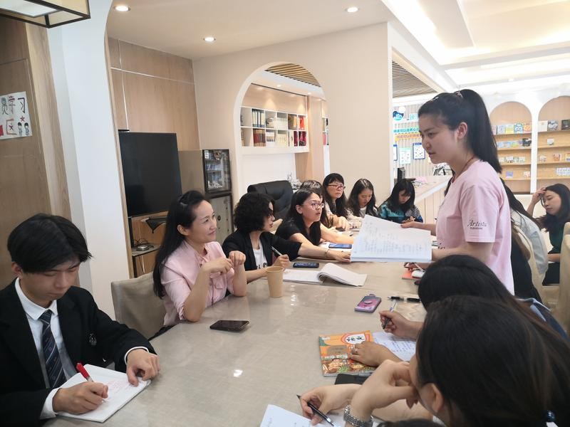 在整书阅读滋养中成长丨双流协和实验小学谢建萍工作室第六次活动