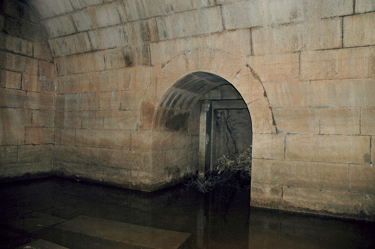 康熙曾孙永晧陵墓变成储水井，考古人员进地宫都怕被水淹