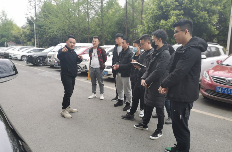 這三個回答，一次性解決關(guān)于學二手車評估的疑問